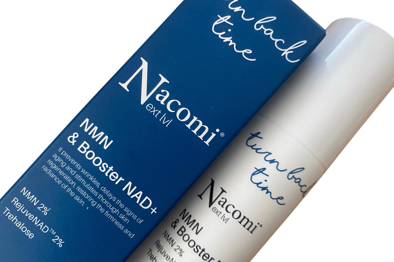 Nacomi Turn Time Back NMN e Booster NAD+: Il Siero-Crema Serale che Interpreta la Nuova Skincare Contemporanea