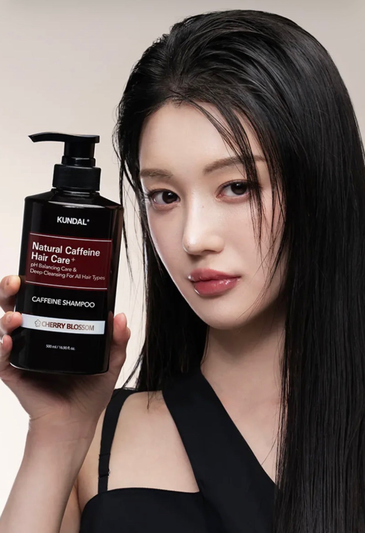 Immagine illustrativa della linea Kundal. Fragranza Cherry Blossom