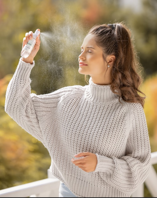 Acqua floreale Nacomi a base di aloe vera, ideale per pelli sensibili o arrossate. Tokyohbeauty.com