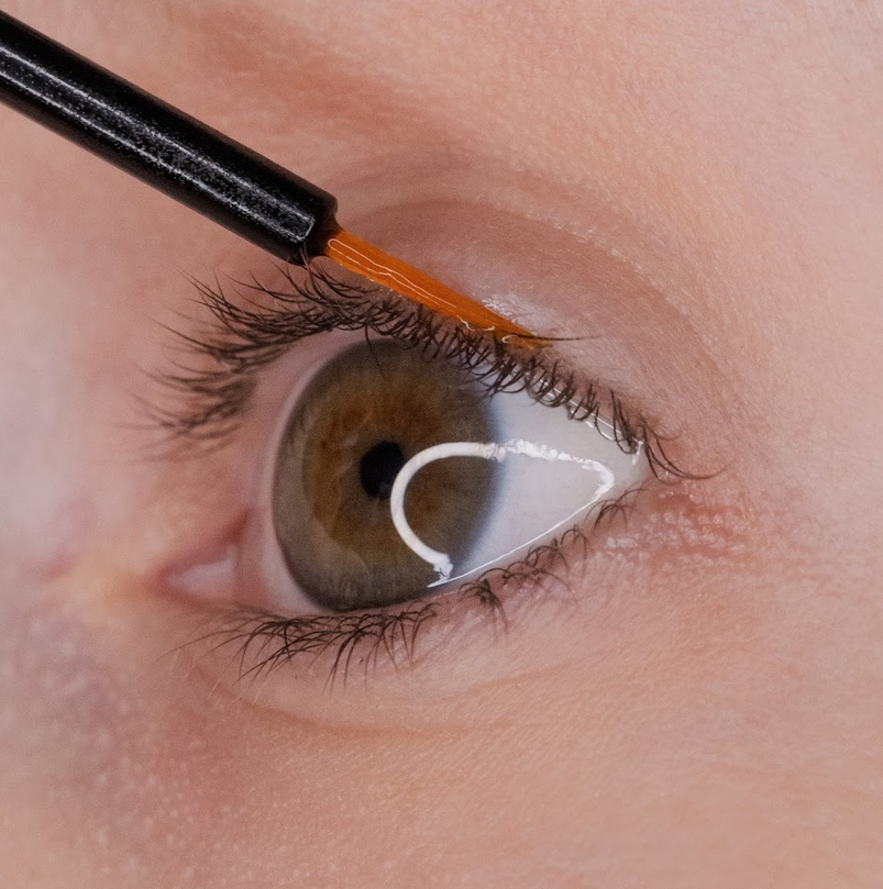 Nacomi  Siero rinforante ciglia e sopracciglia doppio applicatore 4ml