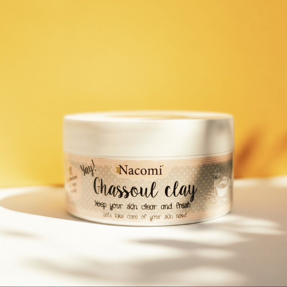 Argilla Ghassoul naturale Nacomi, maschera viso e capelli purificante, riduce sebo e impurità lasciando la pelle fresca e pulita