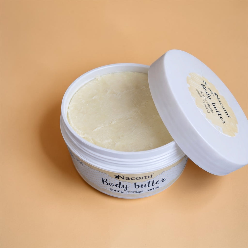 Burro corpo Nacomi Body Butter Sunny orange rende la pelle più liscia e morbida.