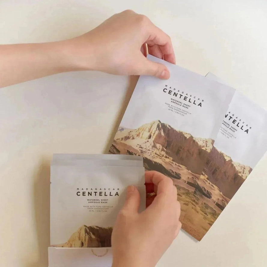 Maschera in tessuto SKIN1004 Centella Watergel con Centella Asiatica e Camomilla per pelle sensibile